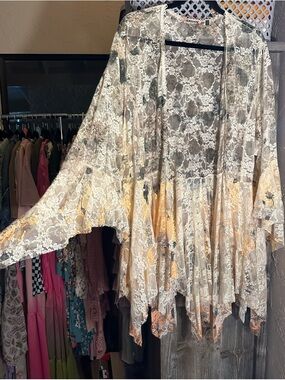 Sheer Lace Asymmetrical Kimono Top - Cream and yellow Accents